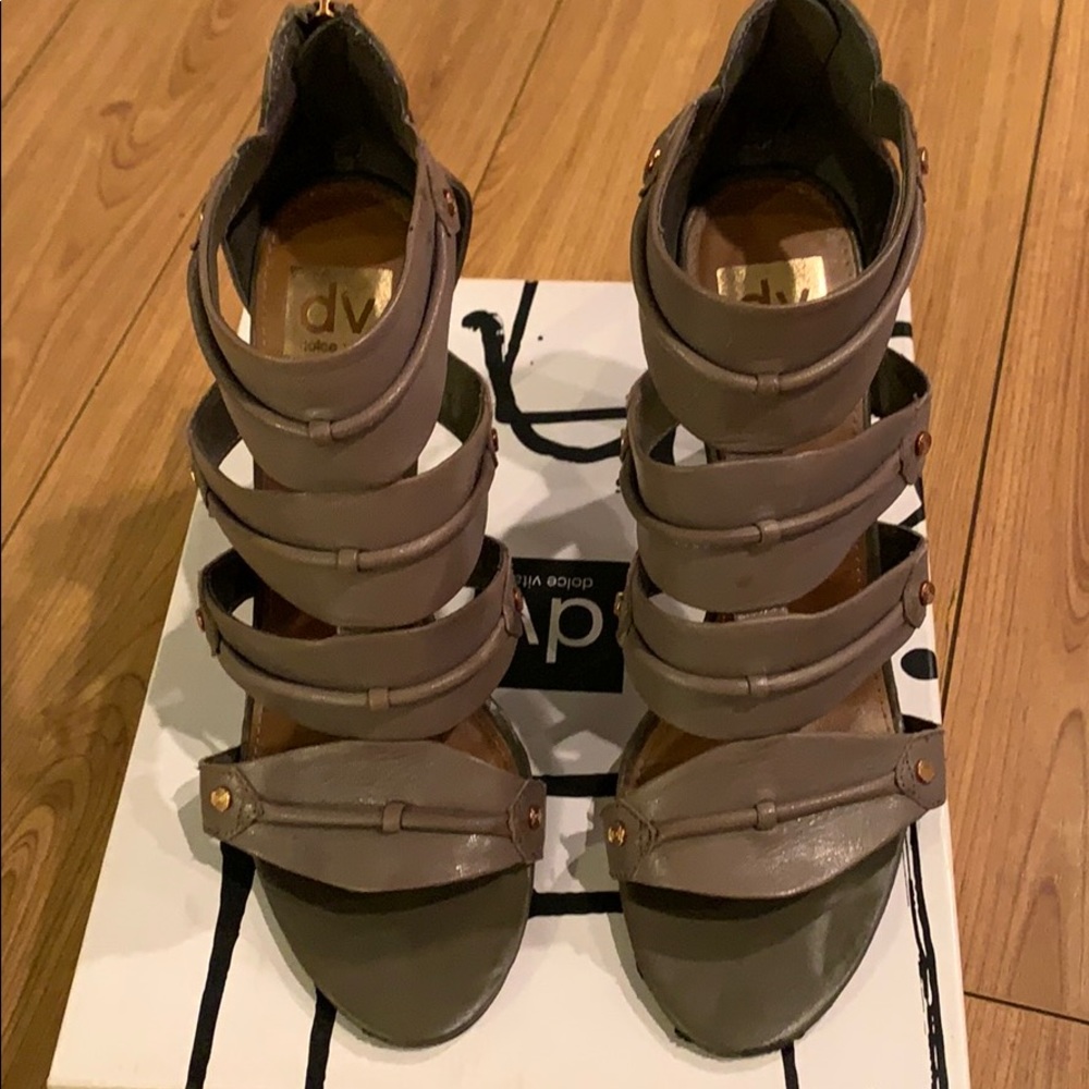 Dolce Vita Taupe Leather heels